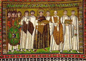 Император Юстиниан со свитой (мозаика, 547 г.)