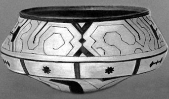 Керамическая расписная чаша (Индейцы Пано)